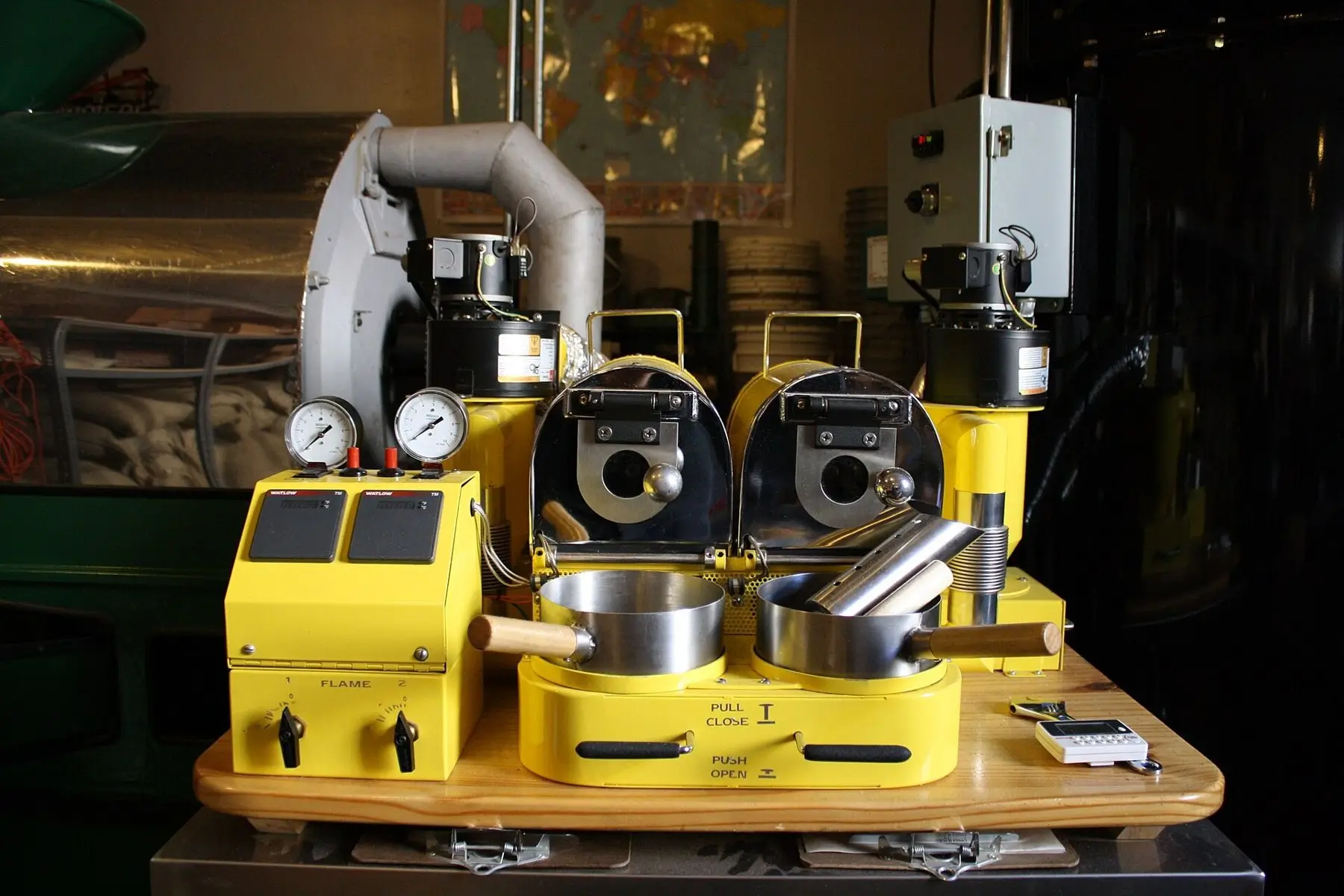Two-drum sample roaster, yellow